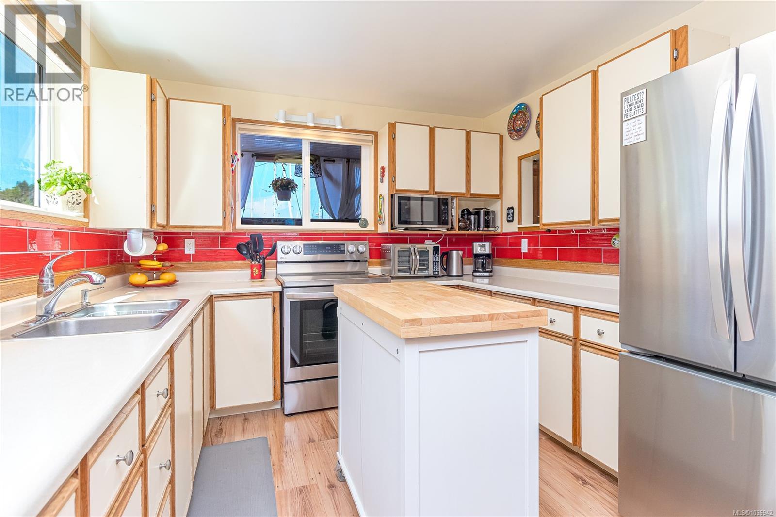 4 1705 Cowichan Bay Rd, Cowichan Bay, British Columbia  V0R 1N2 - Photo 6 - 1036942