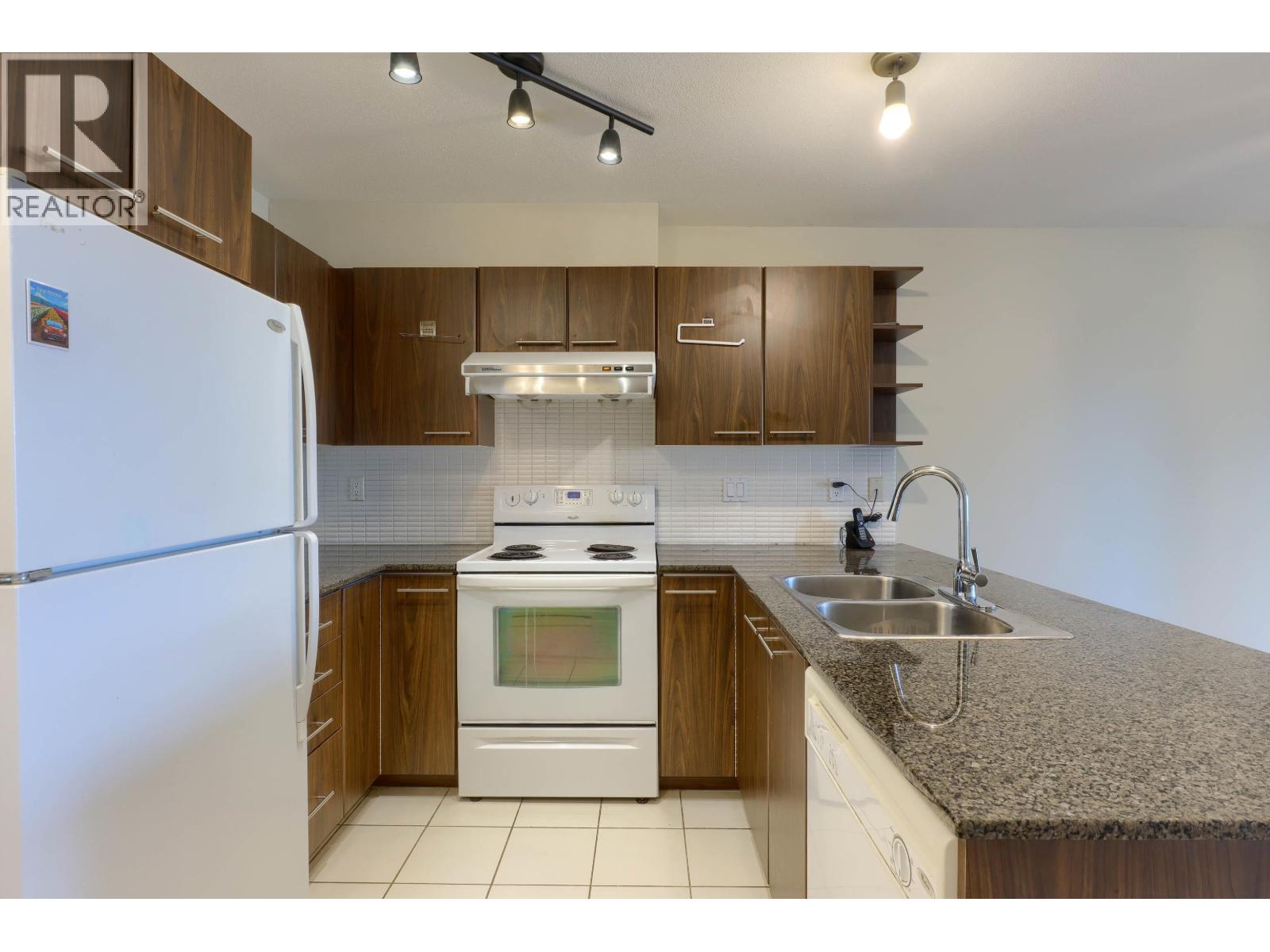 201 4788 Brentwood Drive, Burnaby, British Columbia  V5C 0C5 - Photo 8 - R3123209