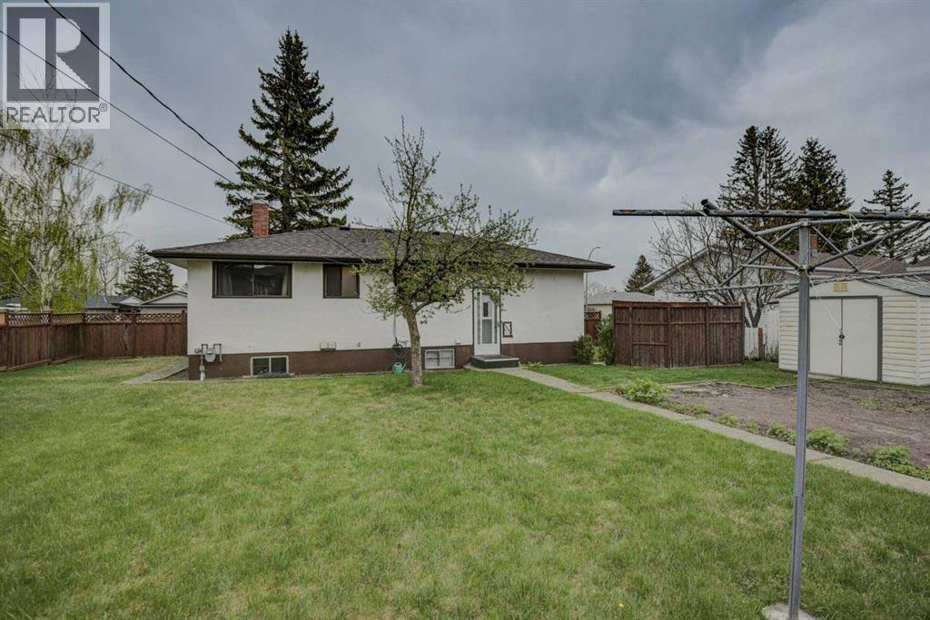 544 Thornhill Place Nw, Calgary, Alberta  T2K 2S7 - Photo 23 - A2311323