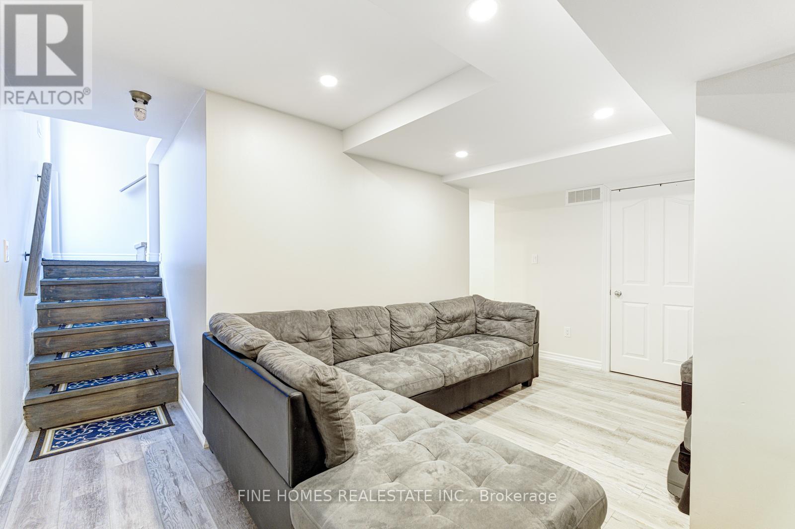 Lower - 26 Rockwood Crescent, Vaughan, Ontario  L4J 7T2 - Photo 4 - N13083548