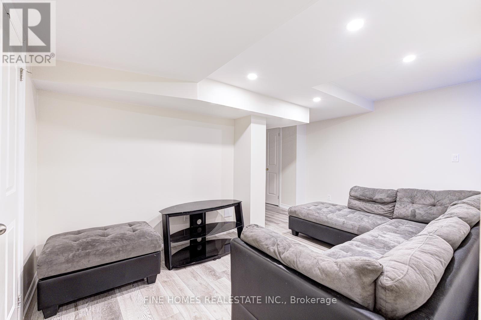 Lower - 26 Rockwood Crescent, Vaughan, Ontario  L4J 7T2 - Photo 6 - N13083548