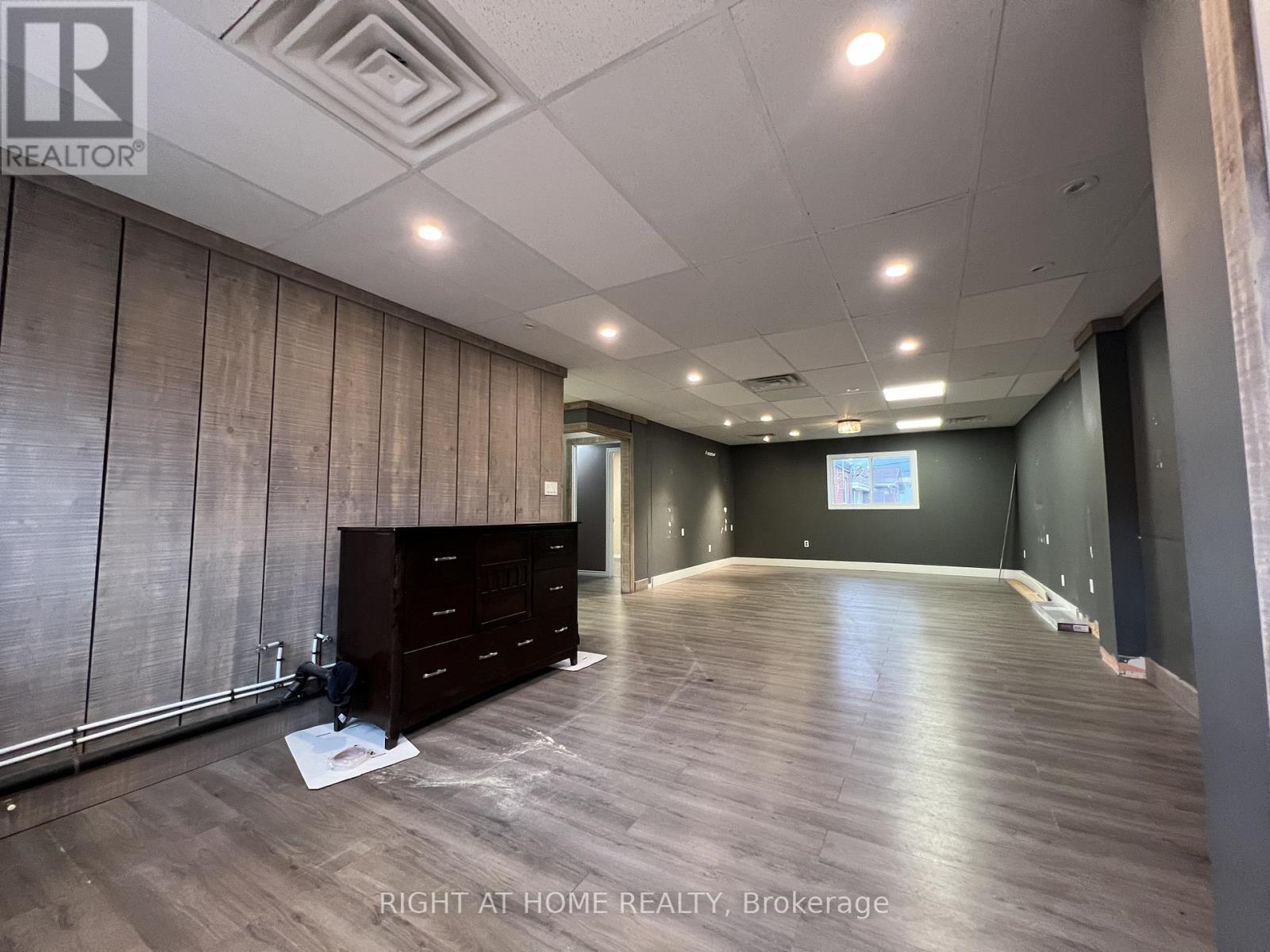 101 - 32 Matchedash Street N, Orillia, Ontario  L3V 4T5 - Photo 15 - S13131658