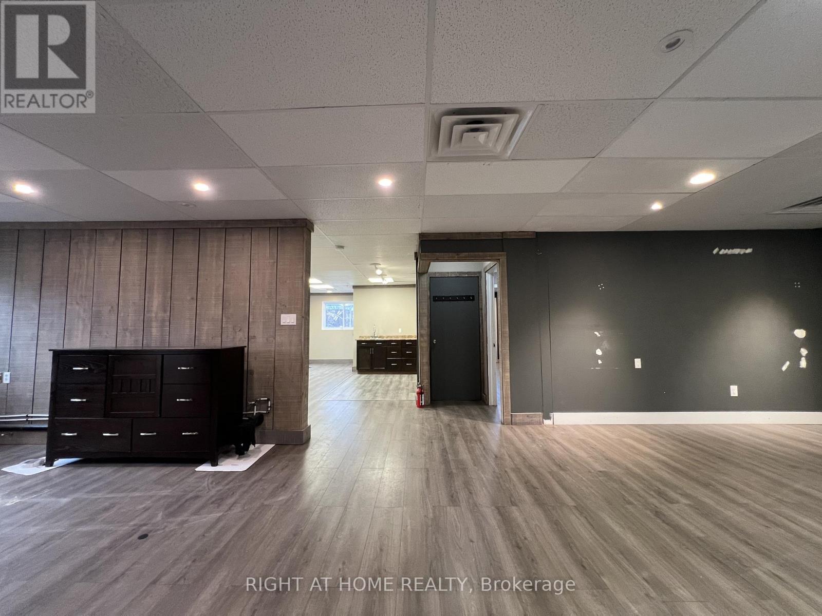 101 - 32 Matchedash Street N, Orillia, Ontario  L3V 4T5 - Photo 16 - S13131658