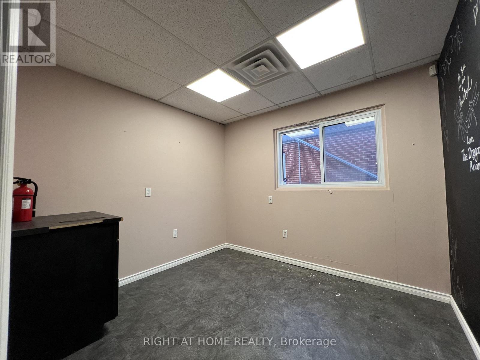 101 - 32 Matchedash Street N, Orillia, Ontario  L3V 4T5 - Photo 19 - S13131658
