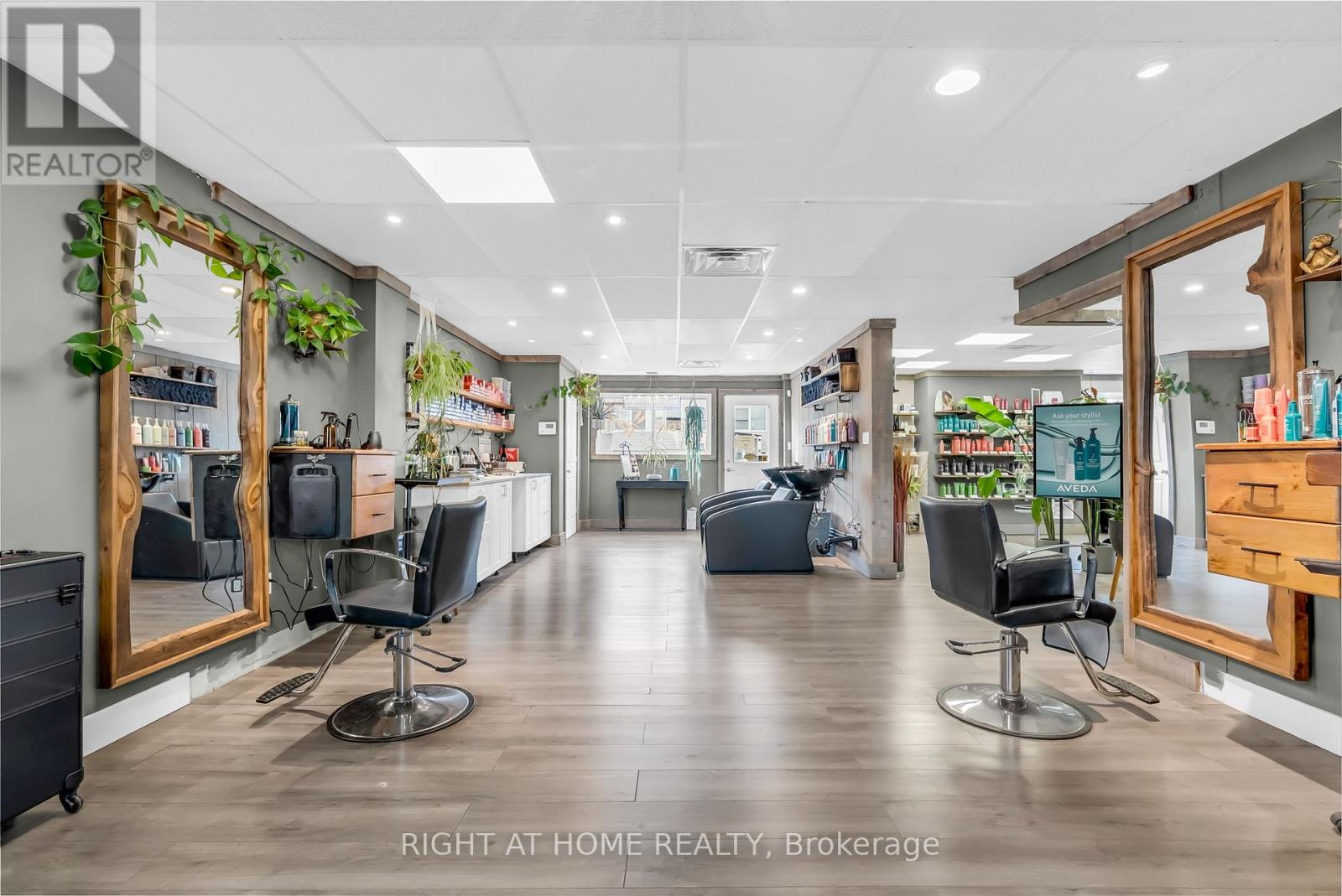 101 - 32 Matchedash Street N, Orillia, Ontario  L3V 4T5 - Photo 4 - S13131658