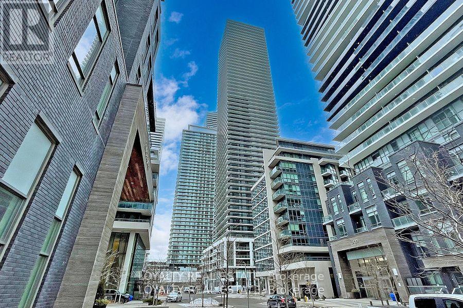 2602 - 70 ANNIE CRAIG DRIVE, Toronto, Ontario