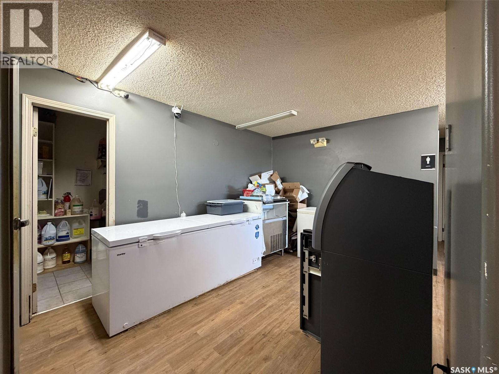 106 1st Street E, Kincaid, Saskatchewan  S0H 2J0 - Photo 13 - SK036055