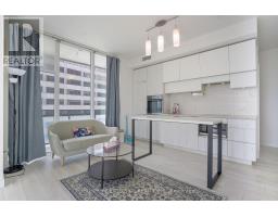 2002 - 8 EGLINTON AVENUE E, Toronto, Ontario