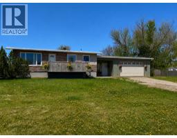 422 3rd Ave, Stirling, Alberta