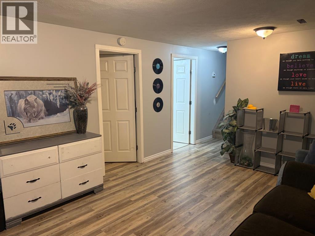 422 3rd Ave, Stirling, Alberta  T0K 2E0 - Photo 18 - A2310788