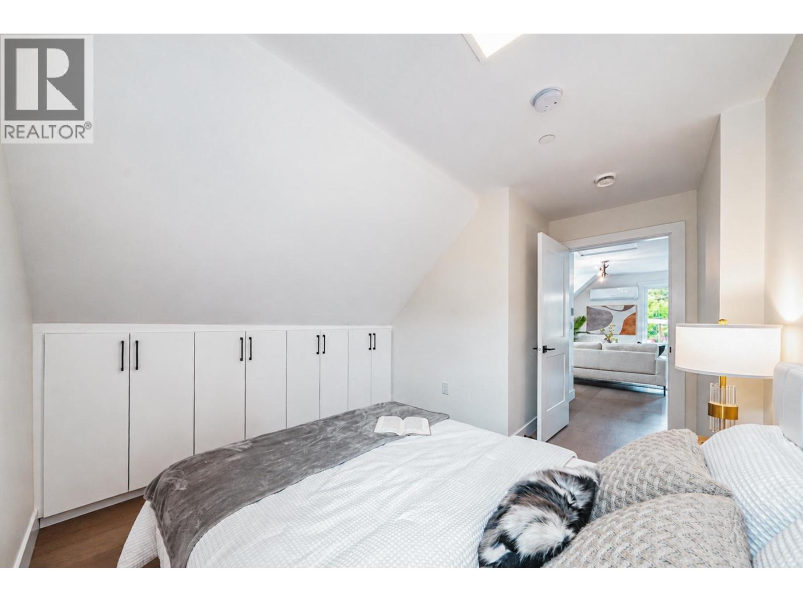 1926 William Street, Vancouver, British Columbia  V5L 2R8 - Photo 5 - R3123739