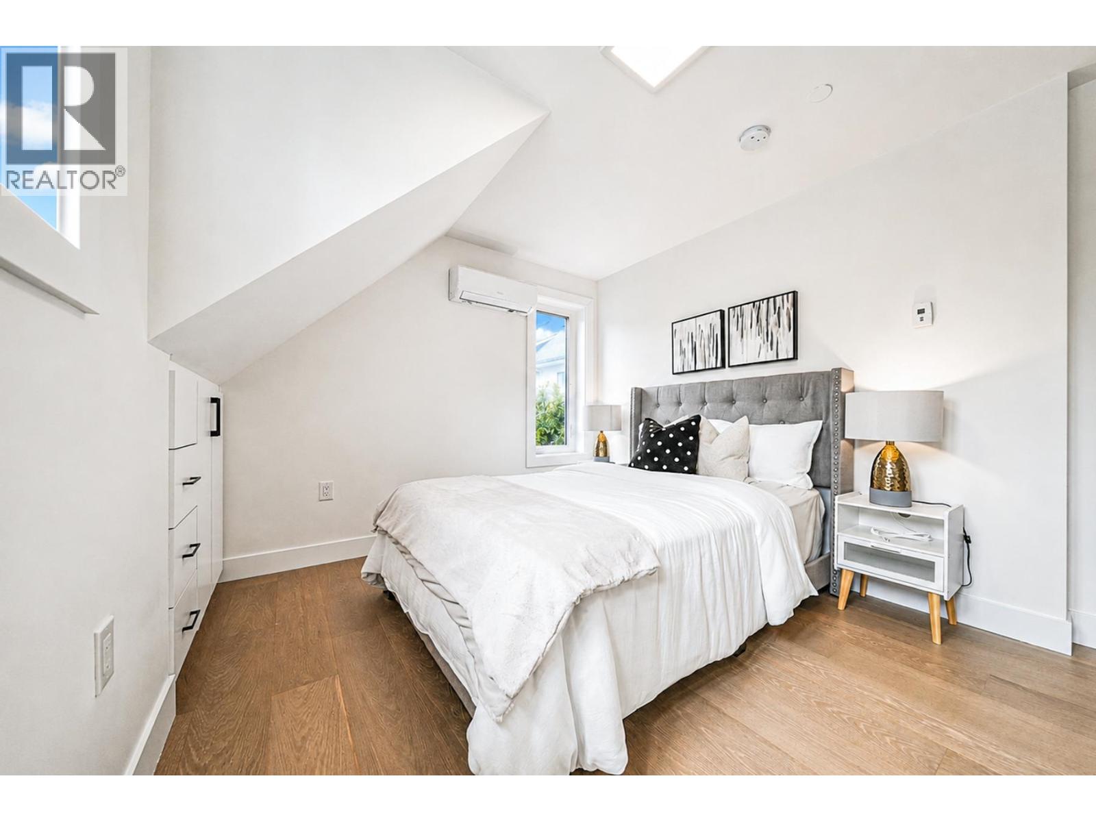 1926 William Street, Vancouver, British Columbia  V5L 2R8 - Photo 8 - R3123739