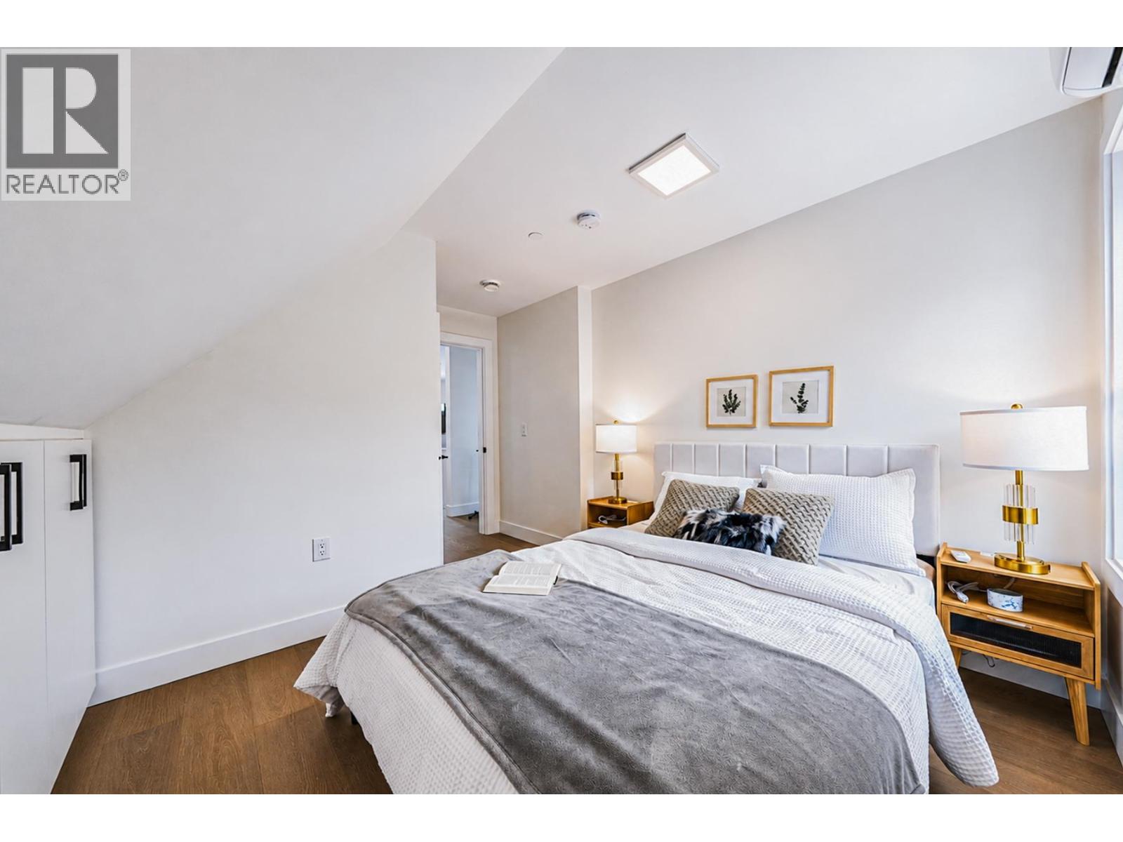 1926 William Street, Vancouver, British Columbia  V5L 2R8 - Photo 4 - R3123739