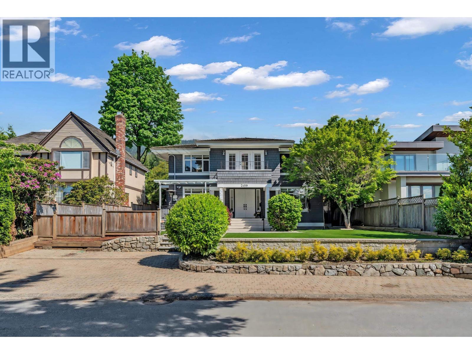 2459 MATHERS AVENUE, West Vancouver, British Columbia