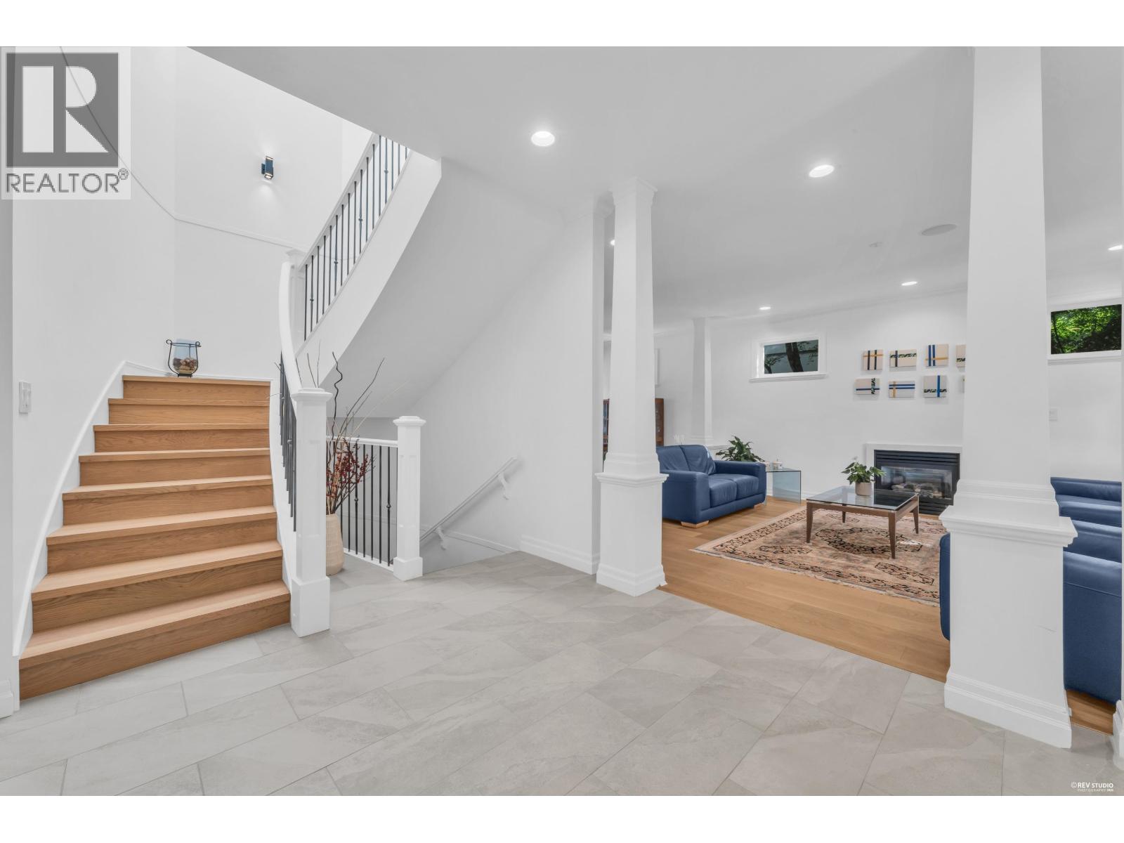 2459 Mathers Avenue, West Vancouver, British Columbia  V7V 2H9 - Photo 5 - R3124087