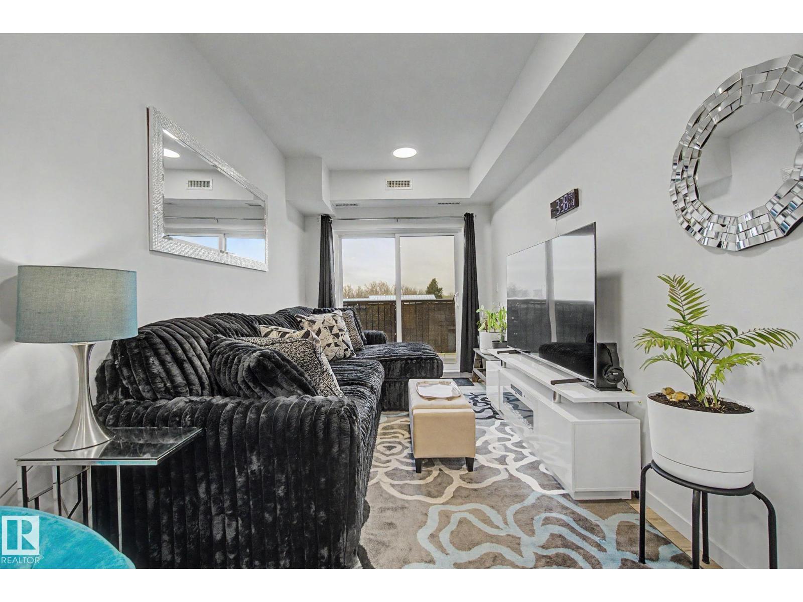 #305 9215 228 St Nw, Edmonton, Alberta  T5T 4T1 - Photo 13 - E4487897