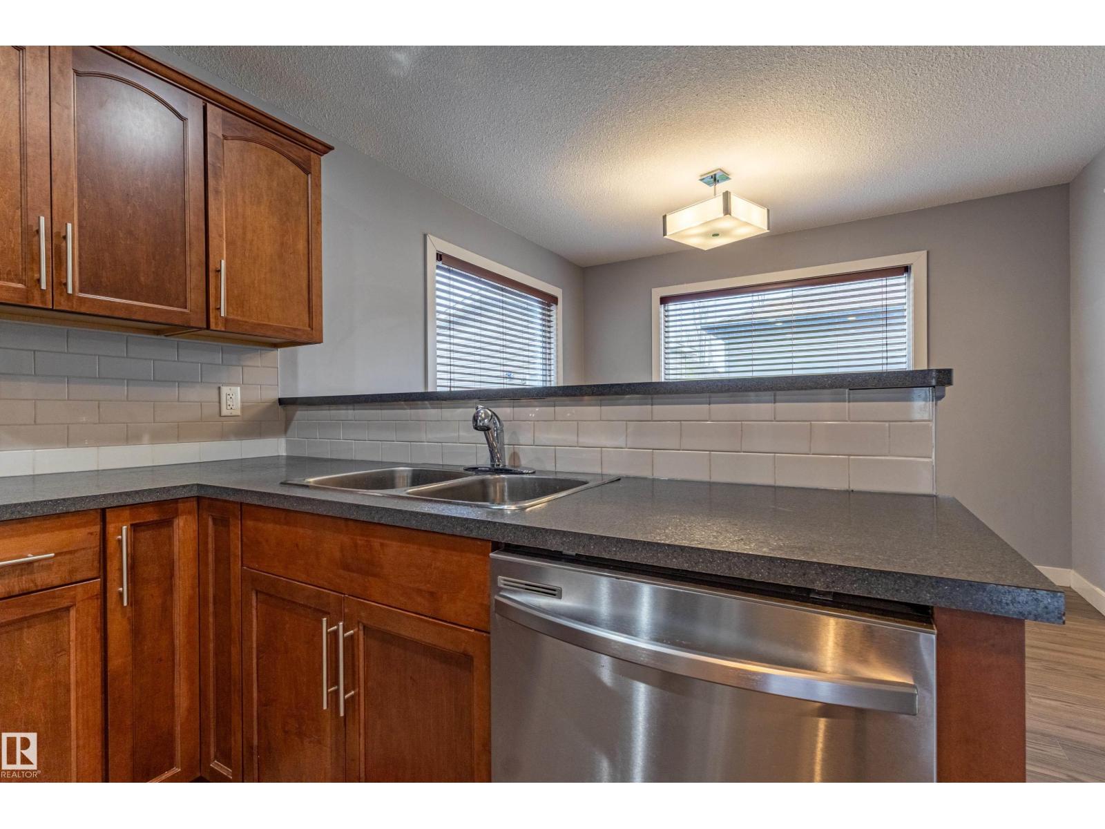 17715 6 Av Sw, Edmonton, Alberta  T6W 2G6 - Photo 15 - E4487898