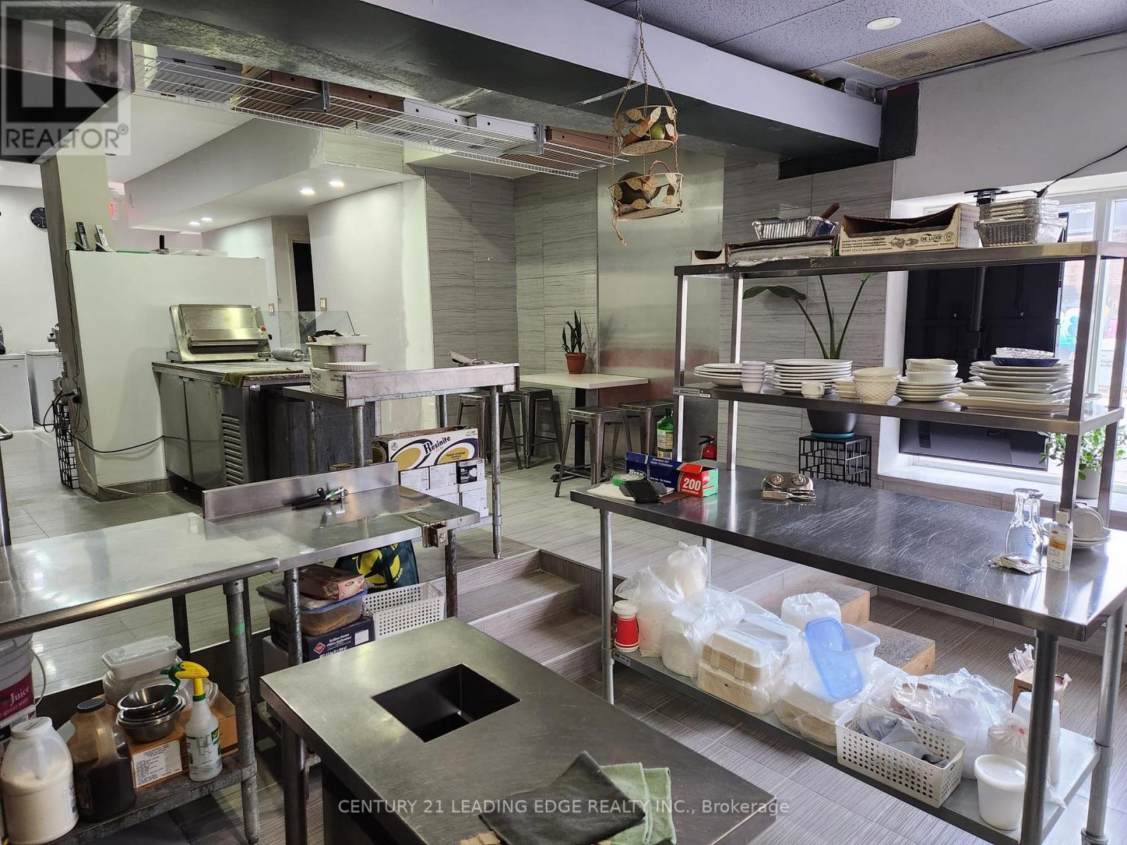 239 Broadview Avenue, Toronto, Ontario  M4M 2G6 - Photo 13 - E13028862
