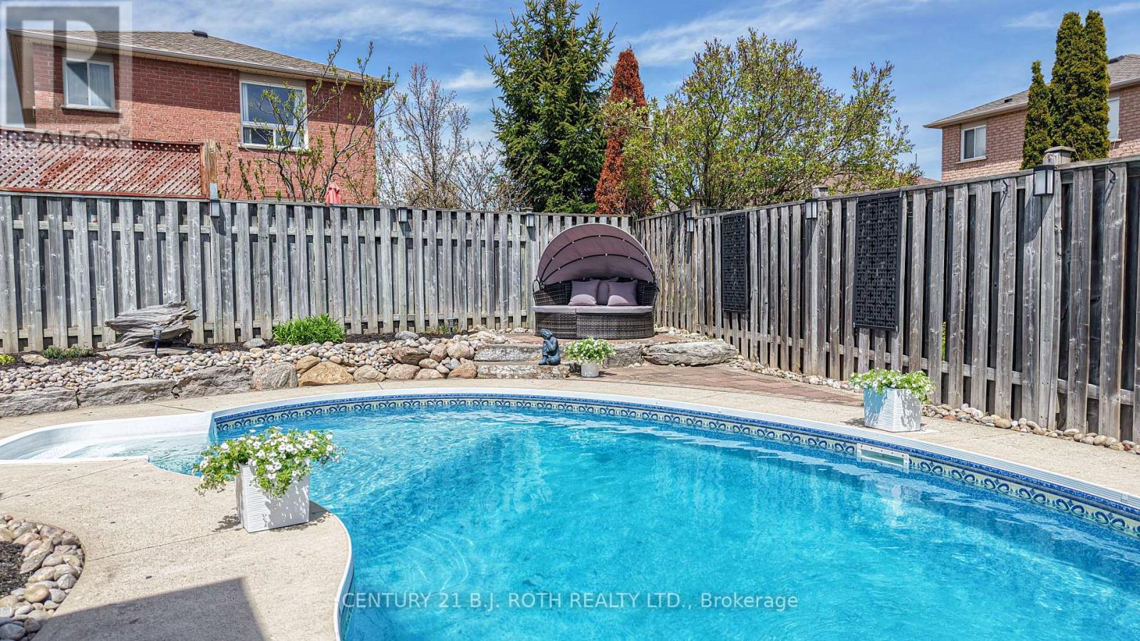 4 Lister Drive, Barrie, Ontario  L4N 0L5 - Photo 6 - S13131250