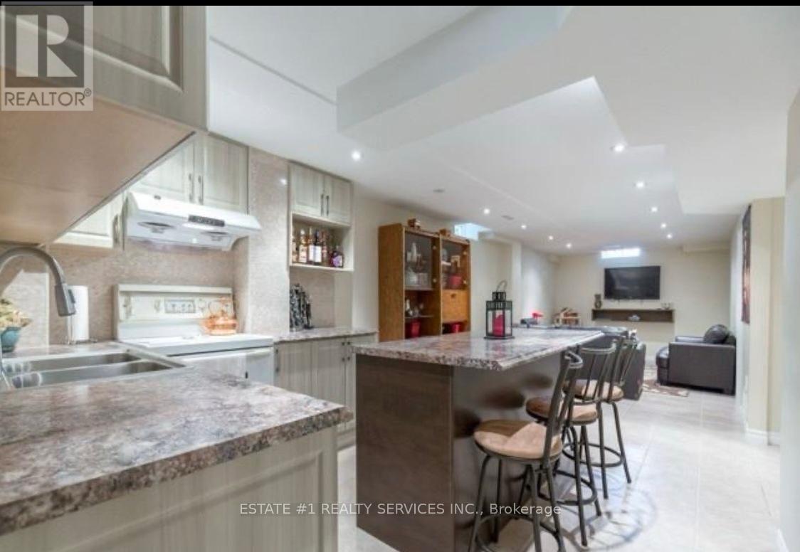 Bsmnt - 36 Dafoe Crescent E, Brampton, Ontario  L6Y 2L2 - Photo 5 - W13131682