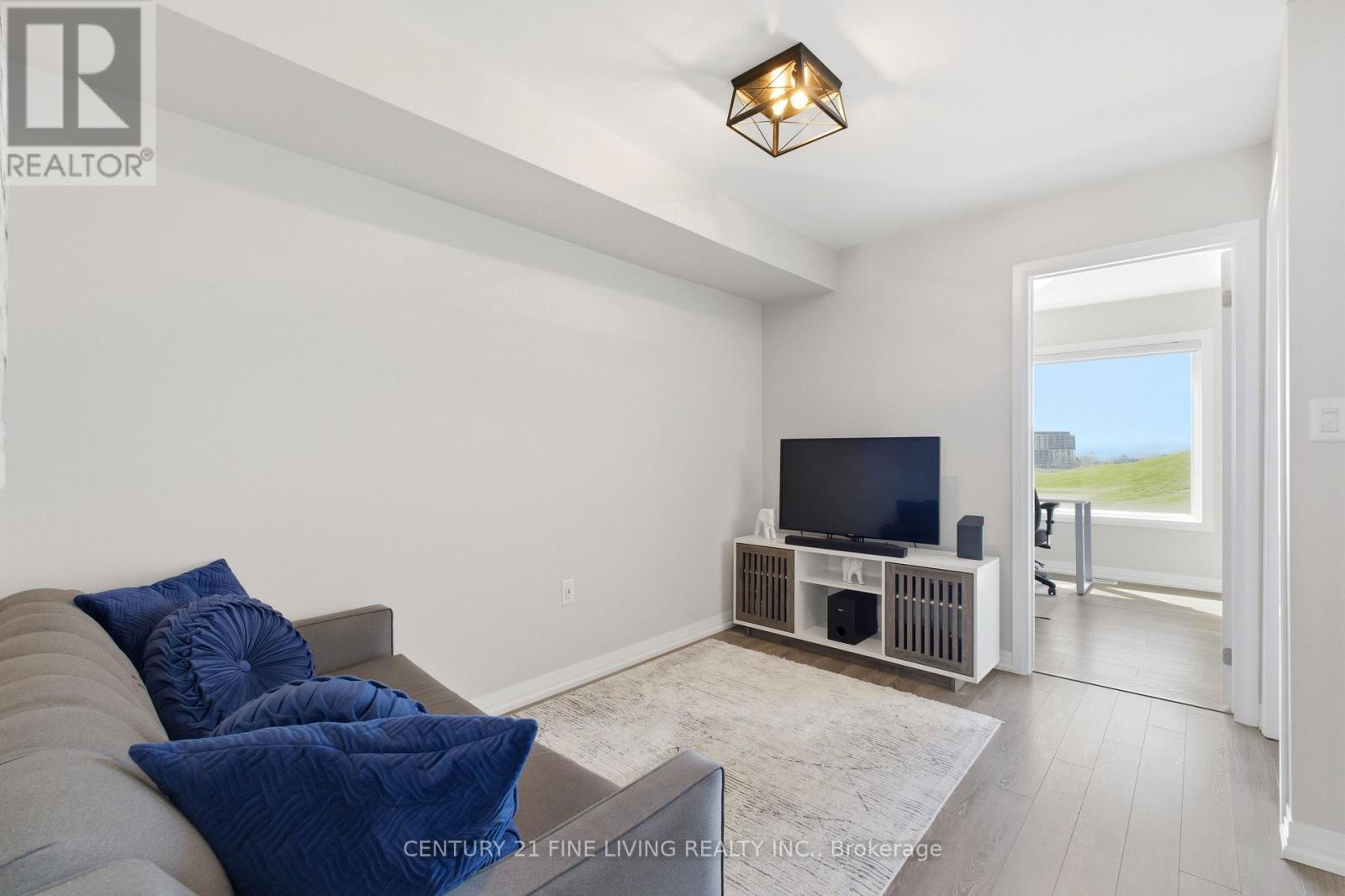 279 Downsview Park Boulevard, Toronto, Ontario  M3K 0B6 - Photo 17 - W13131686
