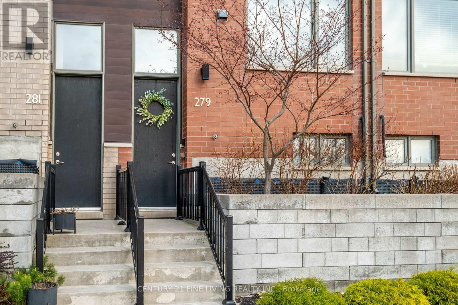 279 Downsview Park Boulevard, Toronto, Ontario  M3K 0B6 - Photo 2 - W13131686