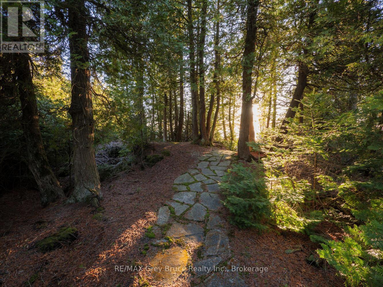 90 Greenough Point Road, Northern Bruce Peninsula, Ontario  N0H 1W0 - Photo 36 - X12924572