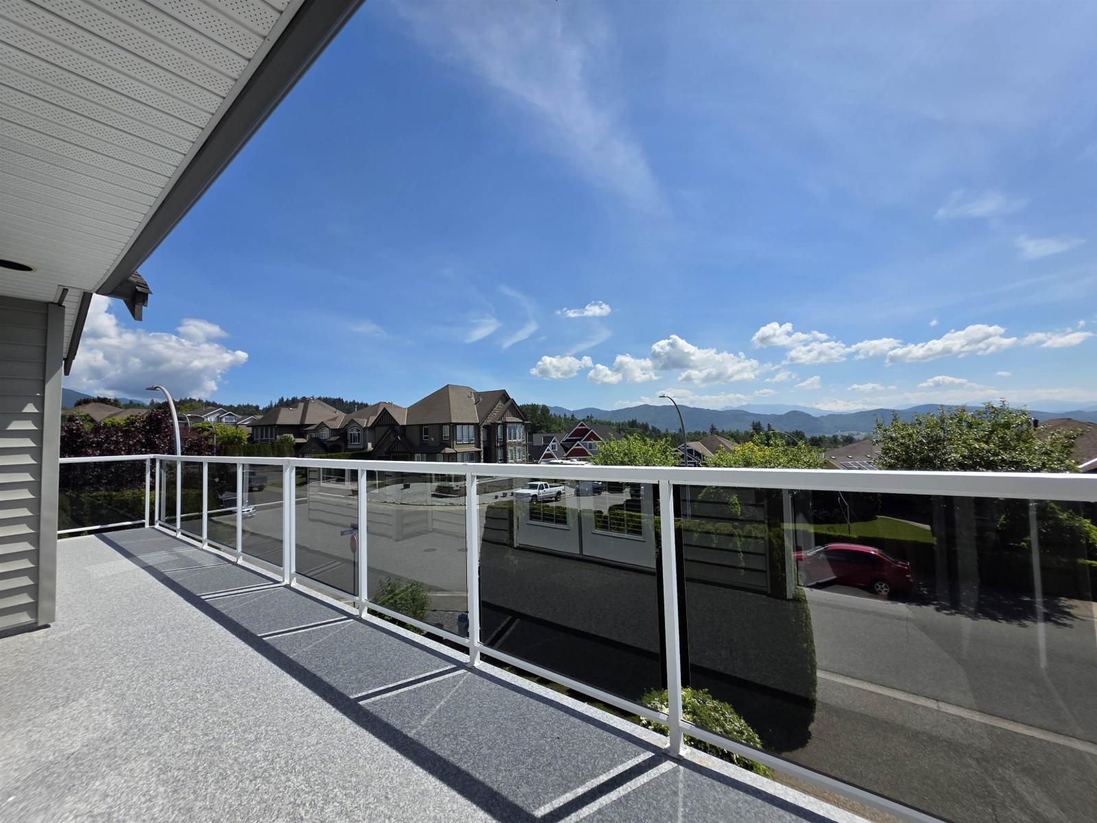 33601 12 Avenue, Mission, British Columbia  V2V 7B4 - Photo 3 - R3122510