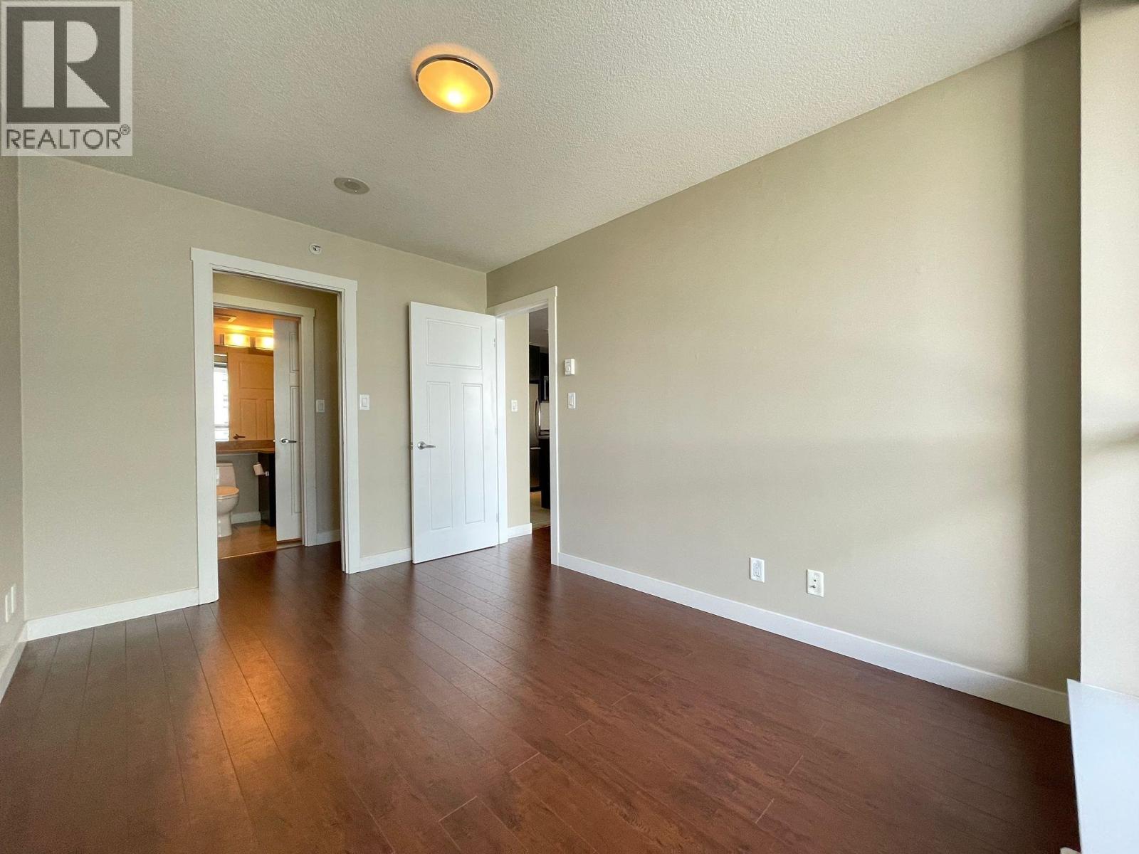 2607 2978 Glen Drive, Coquitlam, British Columbia  V3B 0C3 - Photo 14 - R3124019