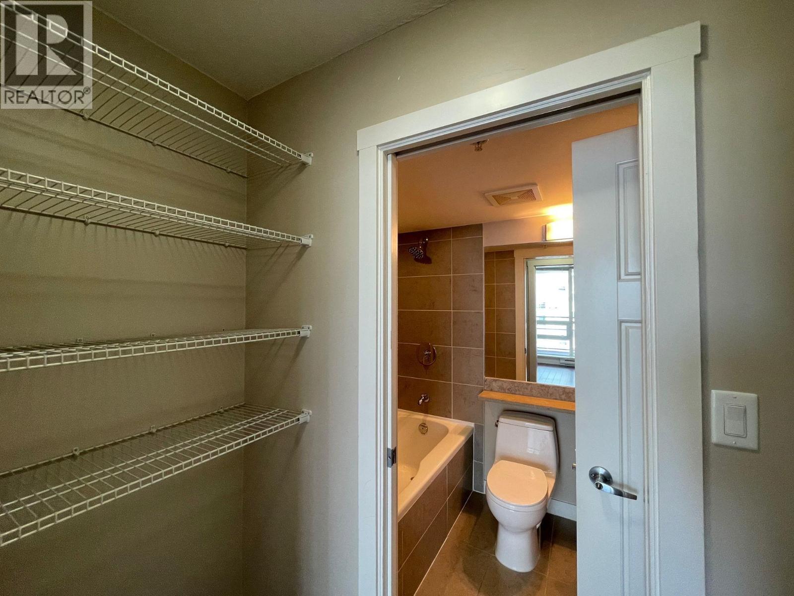 2607 2978 Glen Drive, Coquitlam, British Columbia  V3B 0C3 - Photo 19 - R3124019