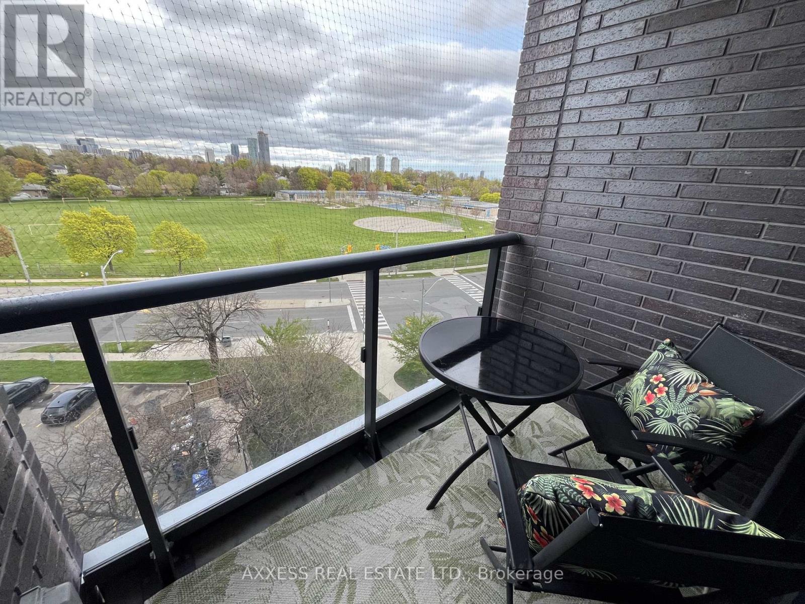 619 - 10 Gibbs Road, Toronto, Ontario  M9B 0E2 - Photo 12 - W12994186