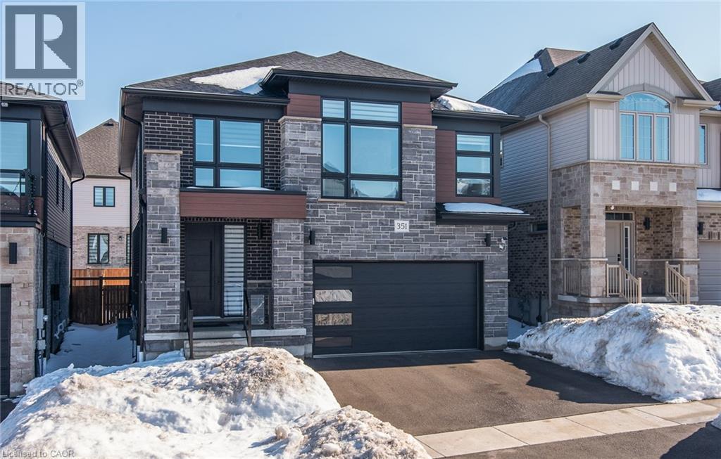 351 Chokecherry Crescent, Waterloo, Ontario  N2V 0H1 - Photo 2 - 40805795