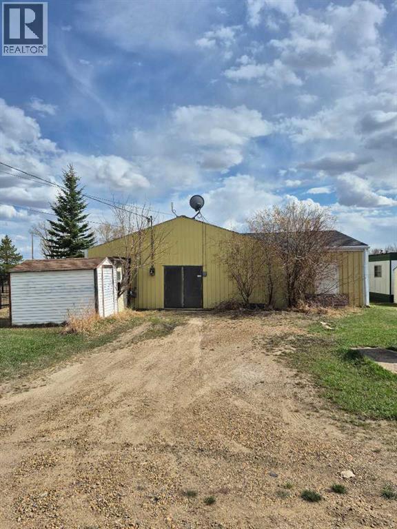 109 Main Street, Morrin, Alberta  T0J 2B0 - Photo 2 - A2310340