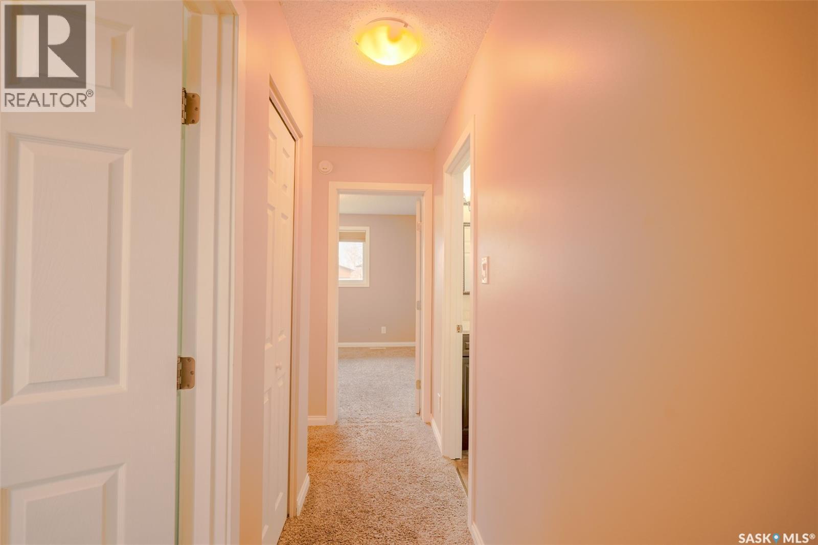 91 Mackenzie Way, Regina, Saskatchewan  S4N 5M8 - Photo 24 - SK034737