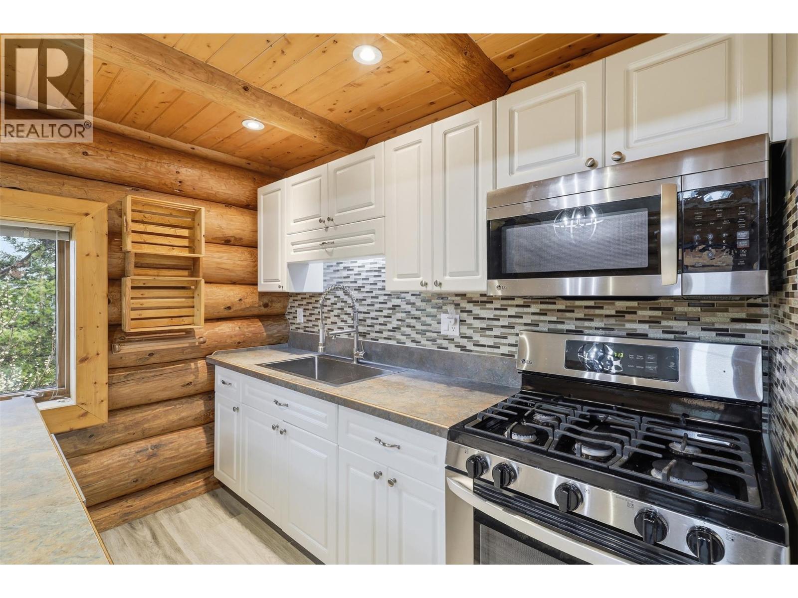 4761 Atwater Road, Logan Lake, British Columbia  V0K 1W0 - Photo 15 - 10387607