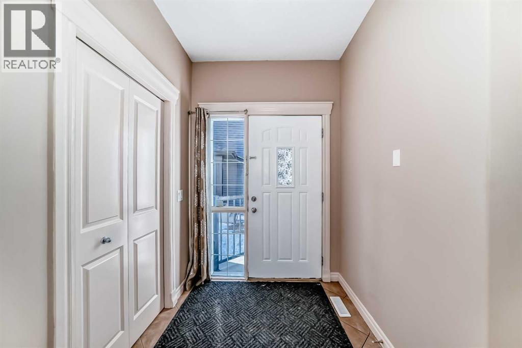 36 Saddleland Court Ne, Calgary, Alberta  T3J 5J5 - Photo 4 - A2302306