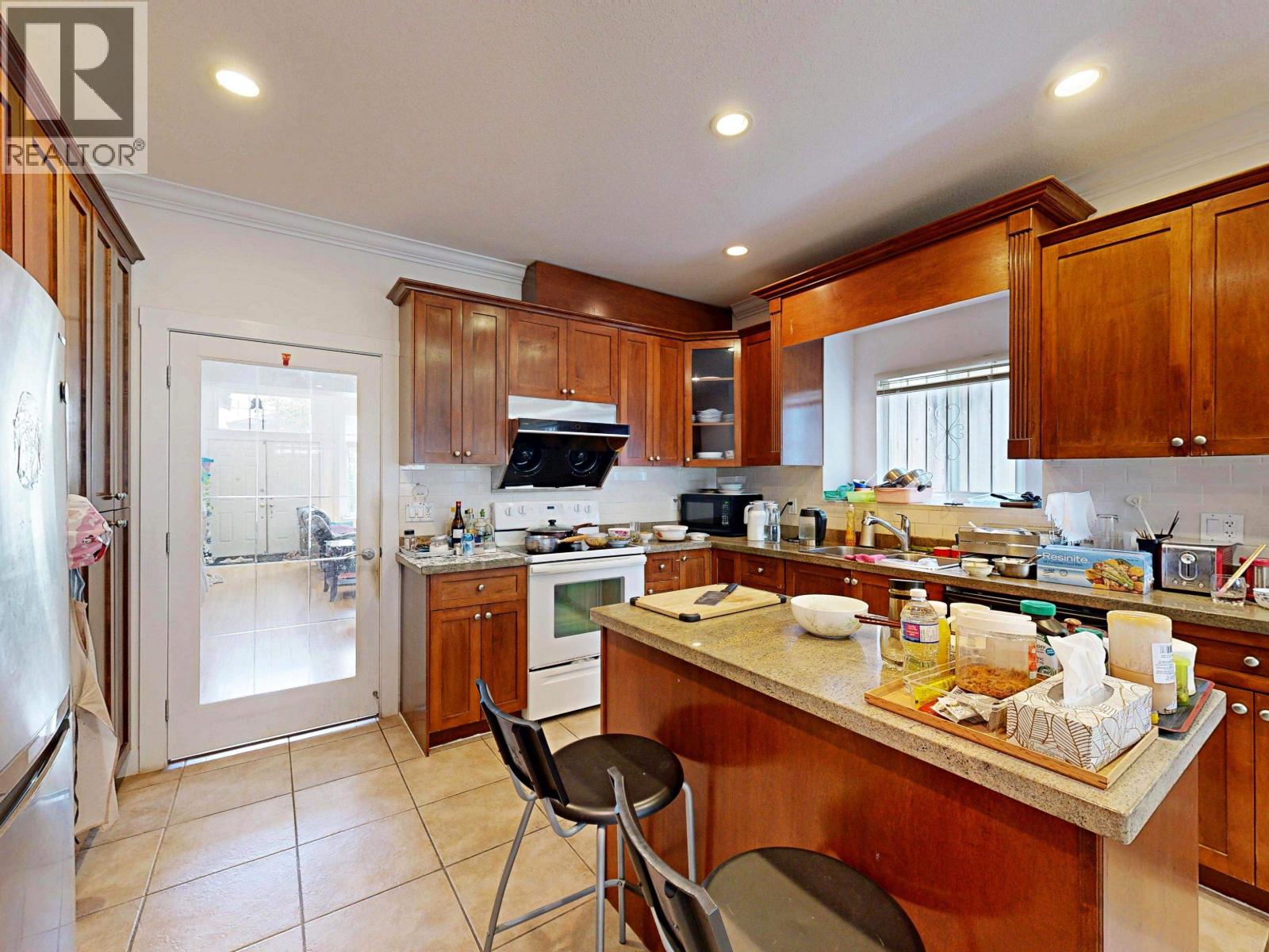 5685 Neville Street, Burnaby, British Columbia V5J 2J1 - Photo 8 - R3123958