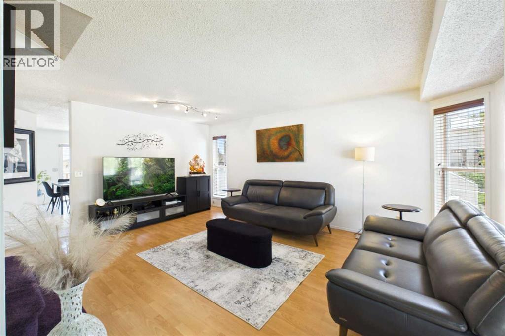 24 Chaparral Ridge Circle Se, Calgary, Alberta  T2X 3K2 - Photo 4 - A2311174