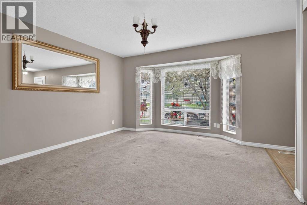 147 Martindale Drive Ne, Calgary, Alberta  T3J 3G5 - Photo 5 - A2310694