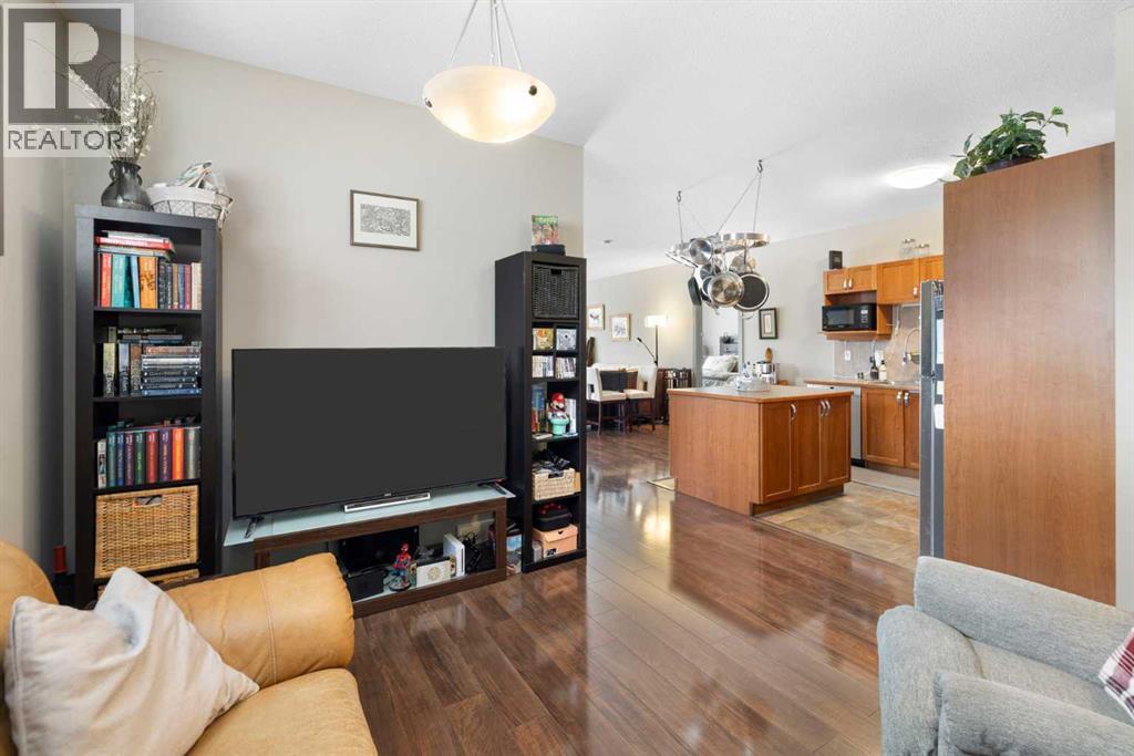 502, 8000 Wentworth Drive SW, Calgary, Alberta  T3H 5K8 - Photo 8 - A2306610