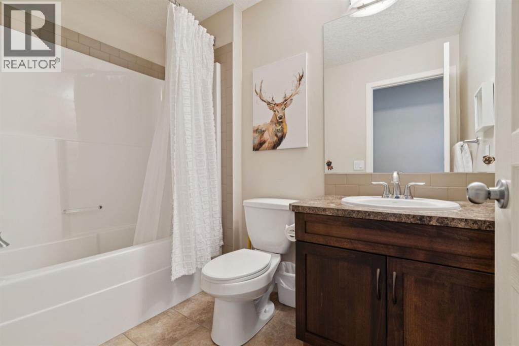 664 River Heights Crescent, Cochrane, Alberta  T4C 0R7 - Photo 22 - A2307856