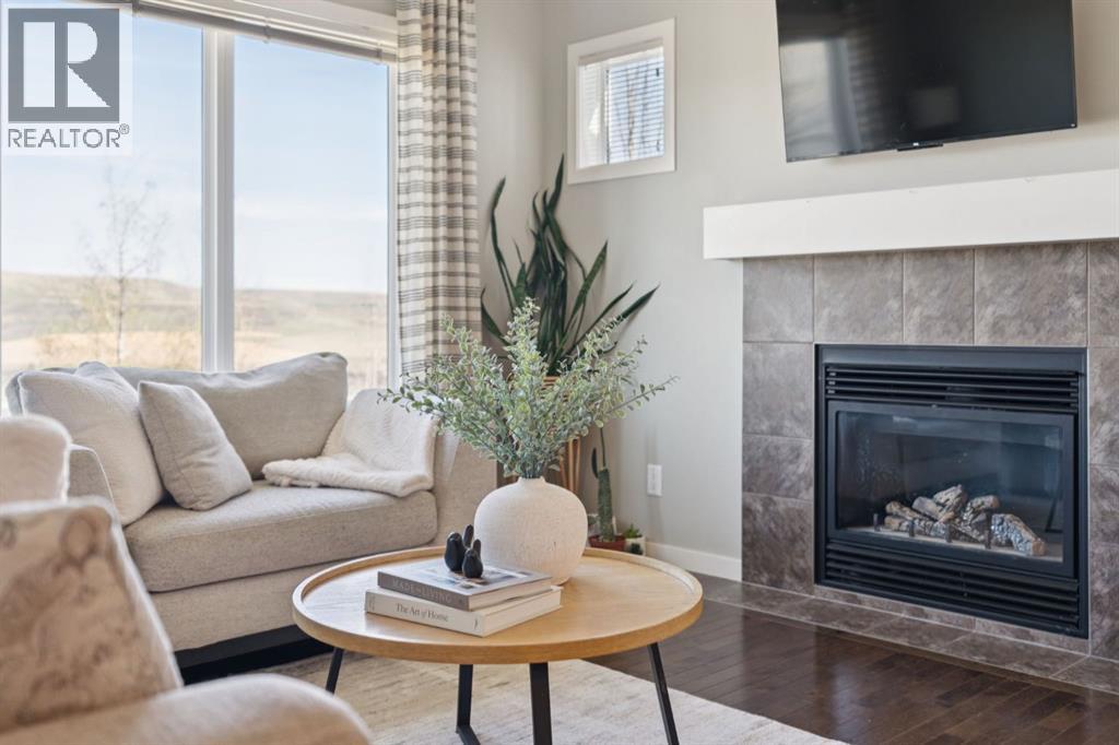 664 River Heights Crescent, Cochrane, Alberta  T4C 0R7 - Photo 7 - A2307856
