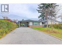 34 LISBURN CRESCENT, Toronto, Ontario