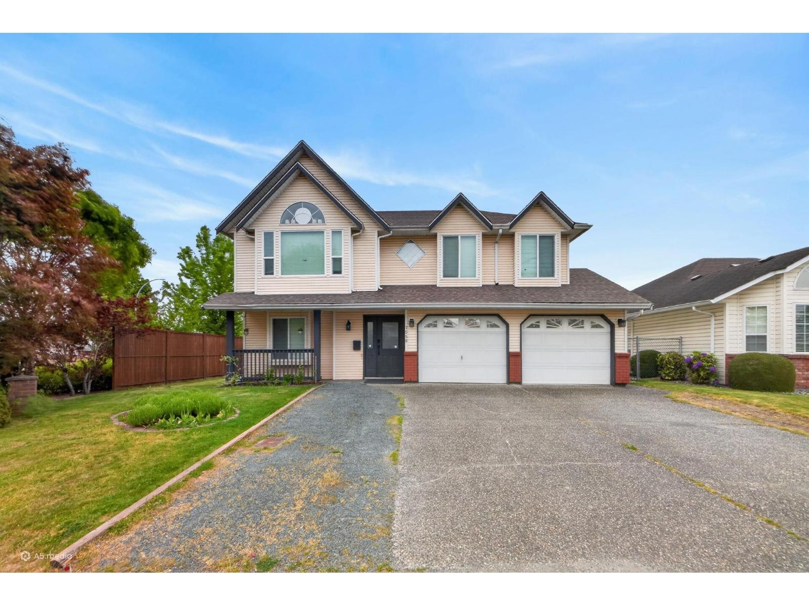 7558 Garnet Drive, Sardis West Vedder, Chilliwack, British Columbia  V2R 3A9 - Photo 2 - R3123561