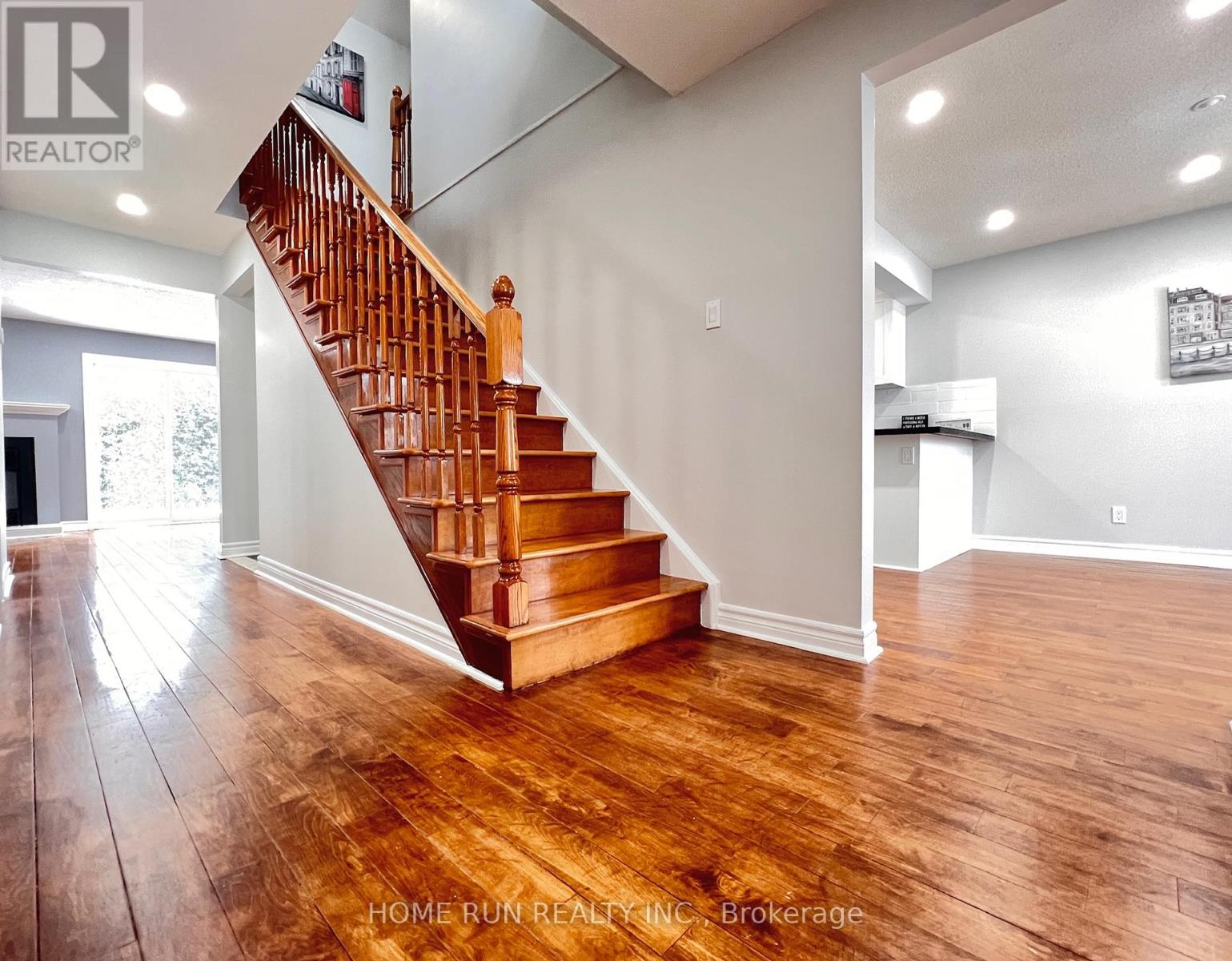 184 Pinetrail Crescent, Ottawa, Ontario  K2G 5B8 - Photo 4 - X13131804