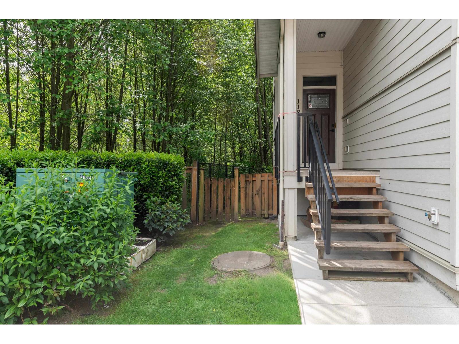 118 15399 Guildford Drive, Surrey, British Columbia  V3R 7C6 - Photo 4 - R3123721