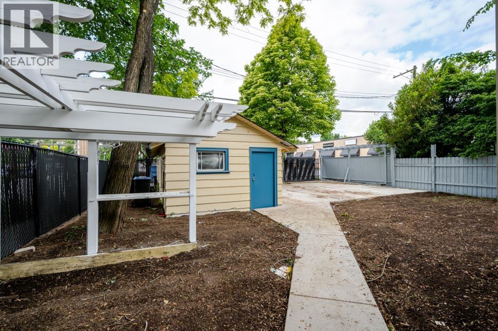 441 Kelly Street, New Westminster, British Columbia  V3L 3T8 - Photo 3 - R3122431