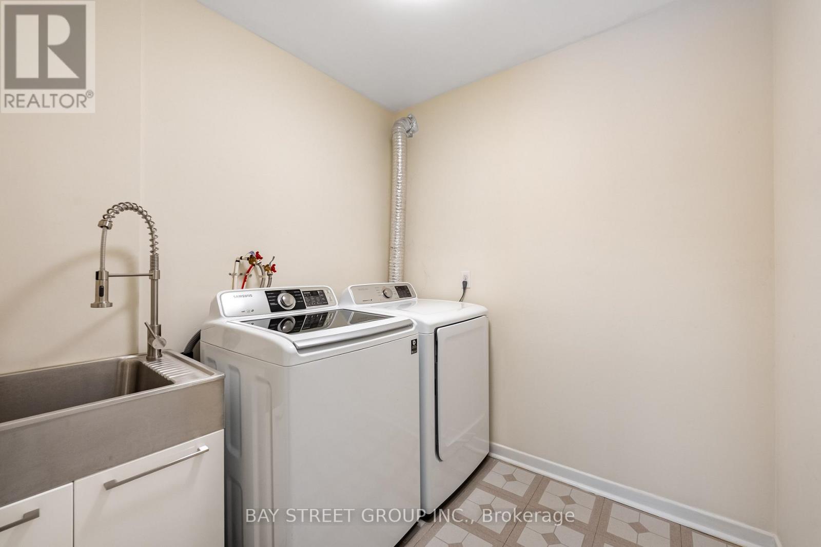 8 Paul Markway, Toronto, Ontario  M2H 1S7 - Photo 23 - C13131818