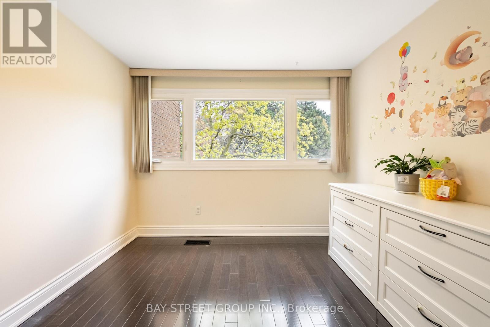 8 Paul Markway, Toronto, Ontario  M2H 1S7 - Photo 31 - C13131818