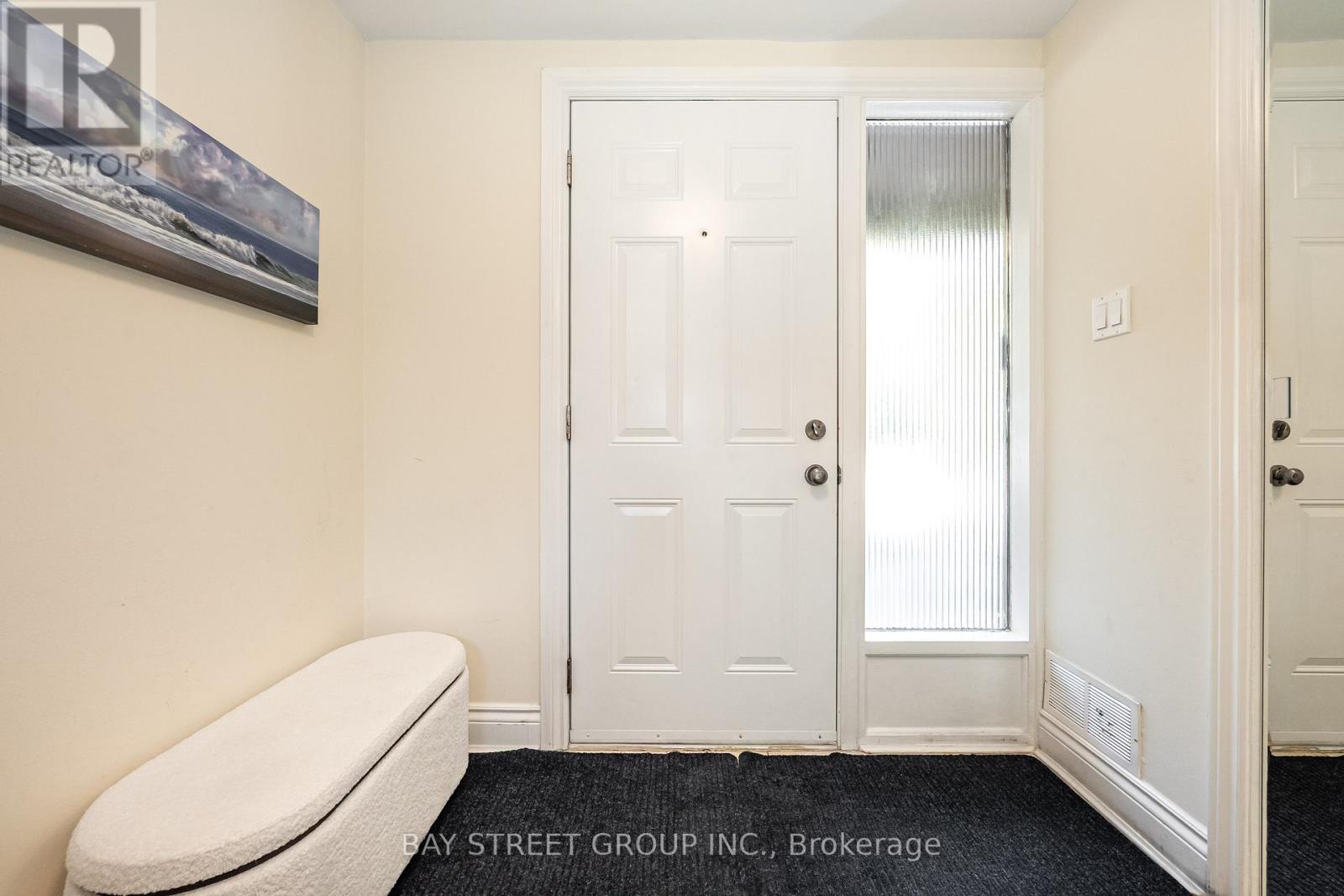 8 Paul Markway, Toronto, Ontario  M2H 1S7 - Photo 4 - C13131818